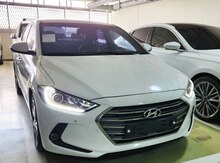 Hyundai Elantra, 2015 il