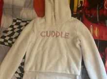 Hudi "Cuddle"