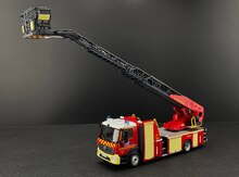 Коллекционная модель пожарного автомобиля "Mercedes-Benz Atego 1627 fire department  2018"