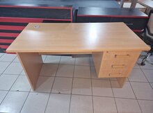 Ofis masası