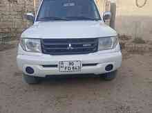 Mitsubishi Pajero io, 2001 il