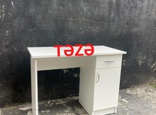 Ofis masası