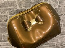 Kosmetiçka "Ted Baker"