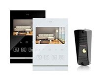 Domofon "Hermax HR-LA-04M + HE-ST-60P"
