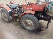Traktor "TZ 4 K 14"