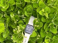 Apple Watch Series 7 Aluminum Starlight 41mm
