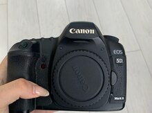 Fotoaparat "Canon 5d mark ll 128k probeg"