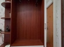 Dəhliz dolabı