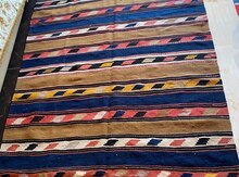 Qədimi kilim