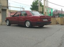 Mercedes 190, 1990 il