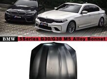 "BMW G30 M5" kapotu