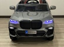 "BMW X8" elektrik avtomobili  