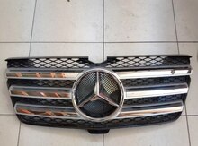 "Mercedes W164 GL" radiator barmaqlığı