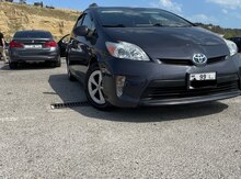 Toyota Prius, 2014 год