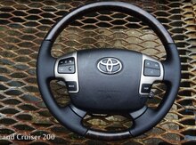 "Toyota Land Cruiser 200" sükanı