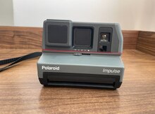 Fotoaparat "Polaroid İmpulse"