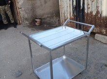 Servis arabası 