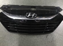 "Hyundai IX35" radiator barmaqlığı