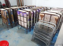Açılıb yığılan çarpayı