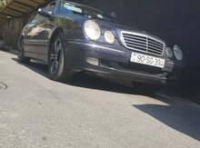 Mercedes 207 D, 2000 il