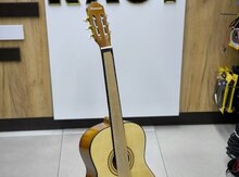 Gitara "Suzuki natural"