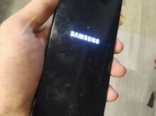 "Samsung A71" ekranı