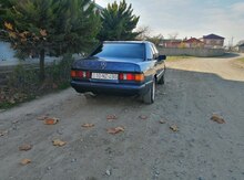 Mercedes 190, 1990 il