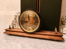 Masaüstü saat "Vesna" 