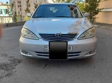 Toyota Camry, 2004 il