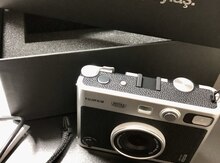 Fotoaparat "Fujifilm Instax mini EVO"