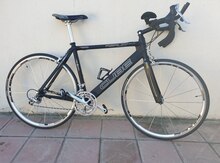 Velosiped "Cube Carbon 28"