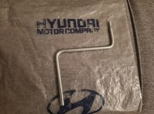 "Hyundai" lyuk açarı