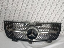 "Mercedes W164 GL" radiator barmaqlığı