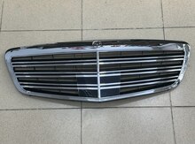 "Mercedes W221" radiator barmaqlığı