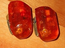 Янтарные клипсы