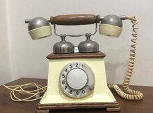 Antik stasioner telefon