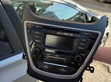 "Hyundai Elantra 2014" orginal monitoru