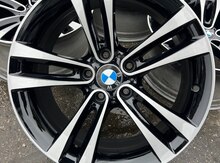 "BMW F30" diskləri R18