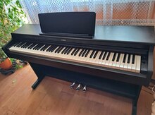Pianino "Yamaha Arius YDP-144" 