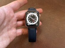 Apple Watch Series 5 Aluminum Gold 44mm