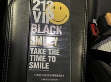"Carolina Herrera 212 VIP Black Smiley" ətri
