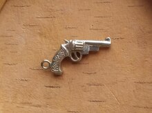 Gümüş asılqan "Revolver"