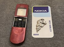 "Nokia 8800 Sirocco Red Edition" korpusu