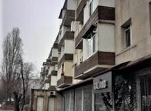 3-otaqlı mənzil, Tbilisi pr., 70 m²