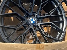"BMW F10" diskləri R20
