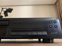 Pioneer CD Player (PD-117)