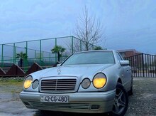 Mercedes E 220, 1996 il