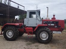 Traktor "T-150"