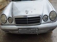 Mercedes E 290, 1999 il