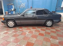 Mercedes 190, 1988 il